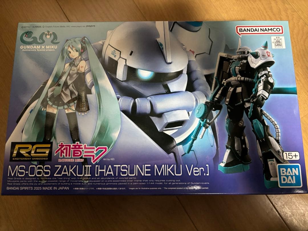 ガンプラRG 1/144 MS-06S ザクII 初音ミクVer.新品
