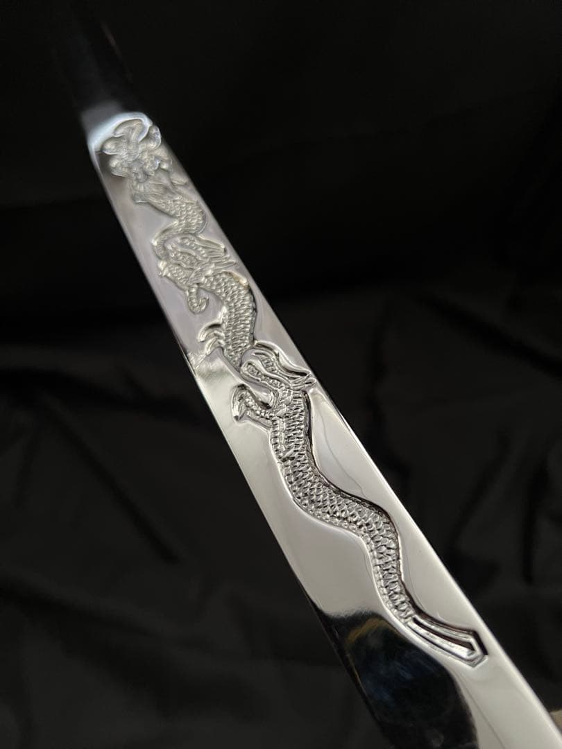 軍刀 龍頭模様銀柄　日本刀 模造刀 居合刀 武士道 鑑賞用 全長約101cm