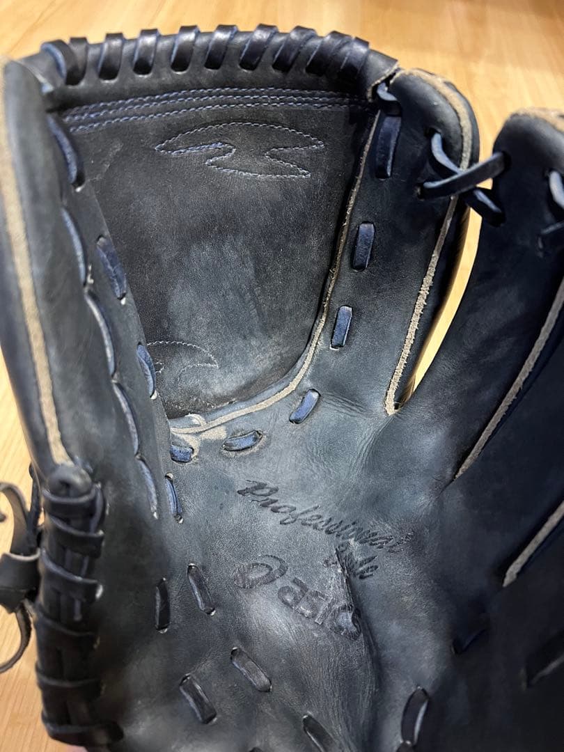 asics 軟式グローブアシックス　投手用　ダルビッシュモデル　北海道型ウェブ