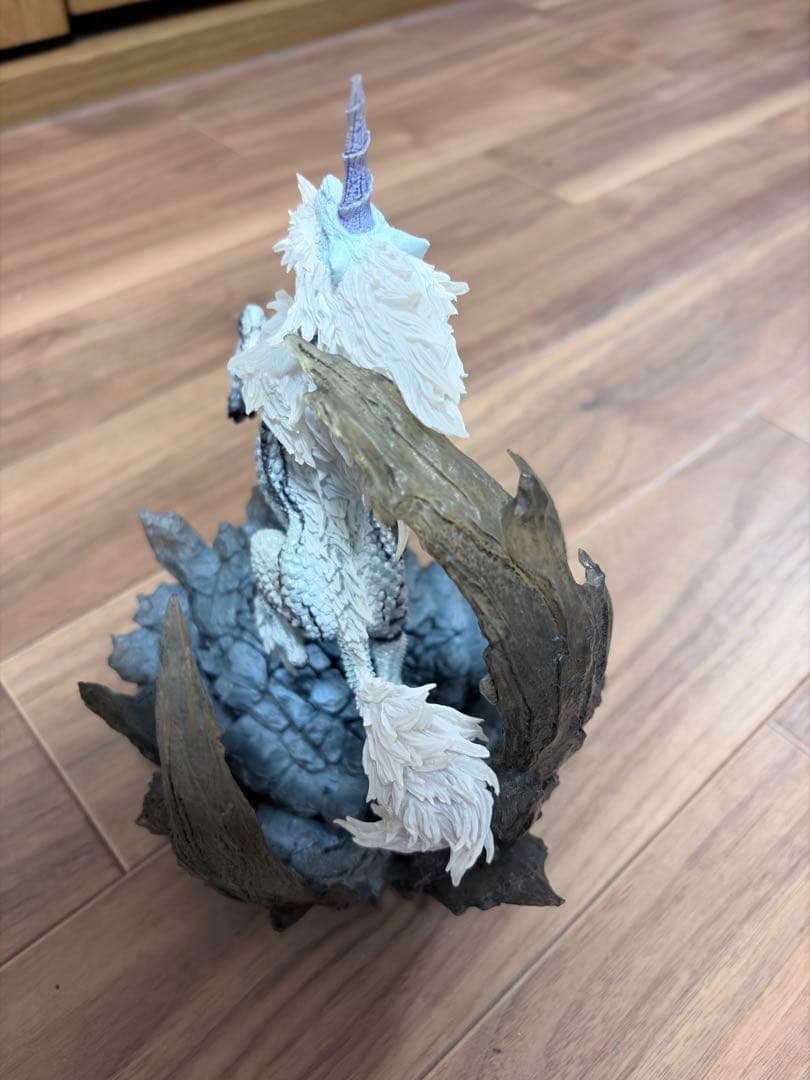 蜜*読様 モンスターハンター　クリエイターズモデル　キリンフィギュア