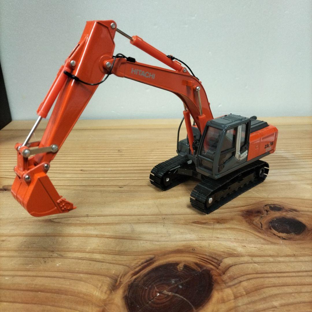 新品、未使用　HITACHI　ZAXIS 210 1/40 パワーショベル