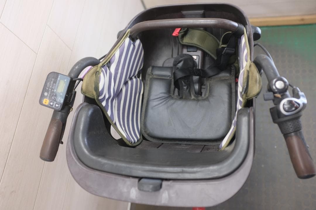 良品新基準パナ　 ギュット　20インチ　3段　6.6Ah（5点灯）充電器あり