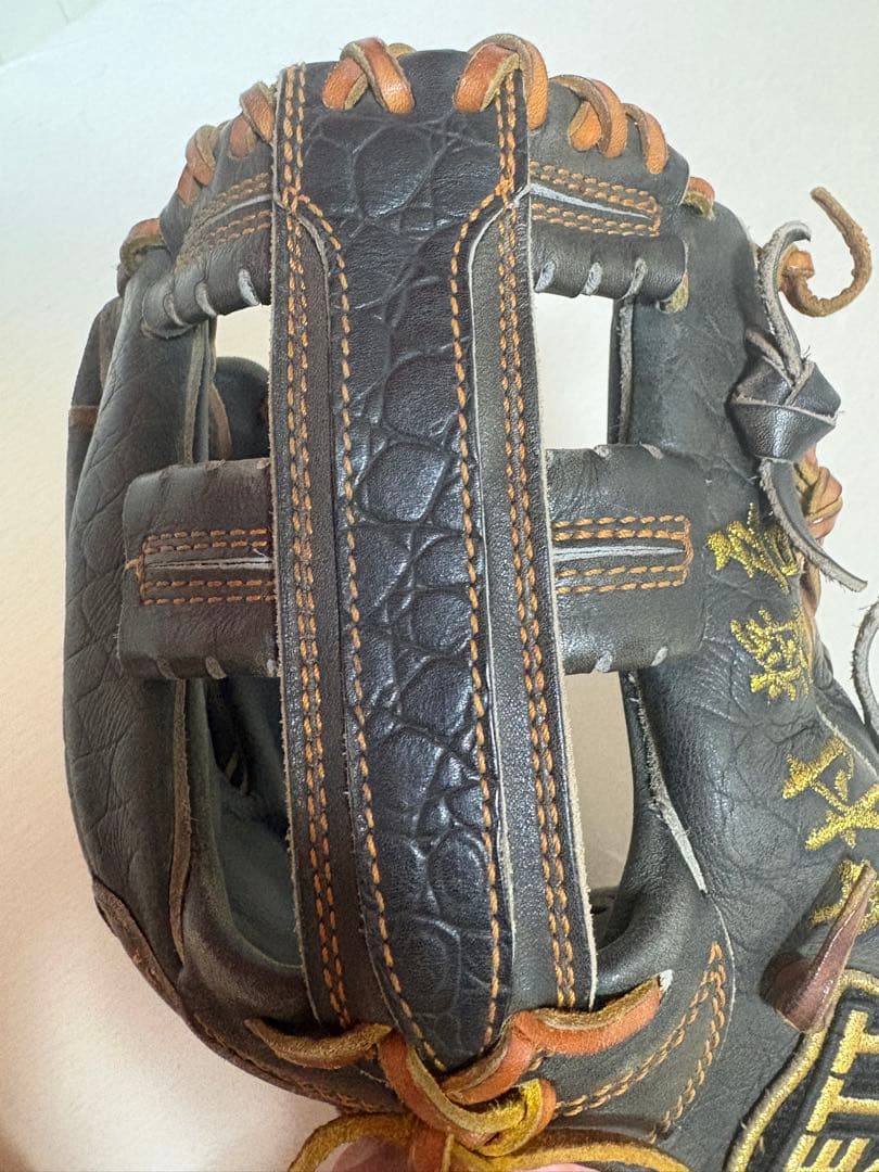 ZETT 中村奨吾実使用　グローブ