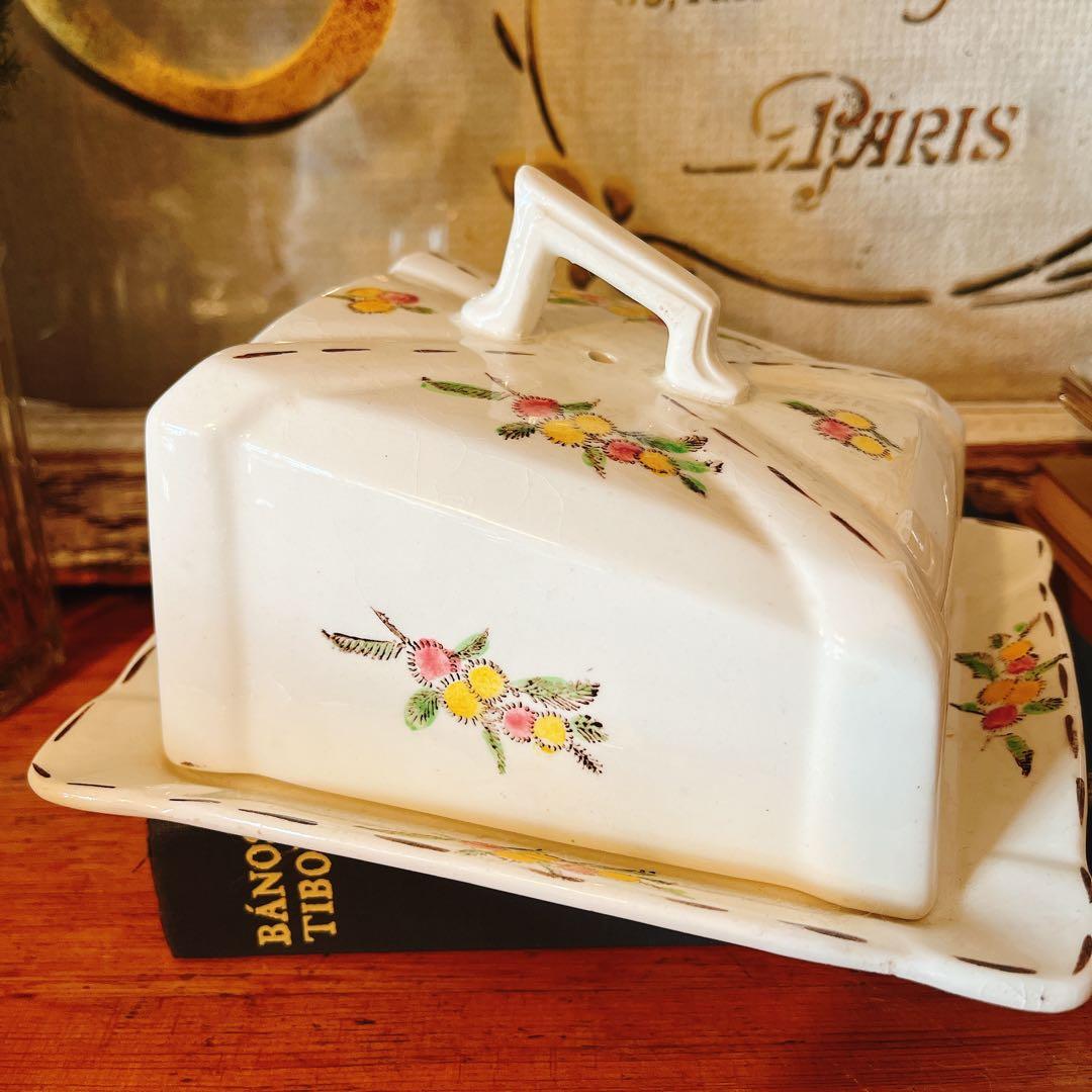 イギリス　可愛いミモザのチーズケース