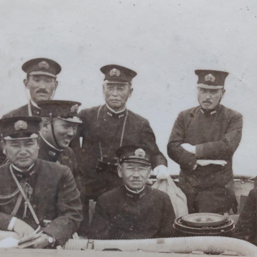 東郷元帥、岡田首相、財部大臣、谷口大将、海軍大臣官邸生写真。
