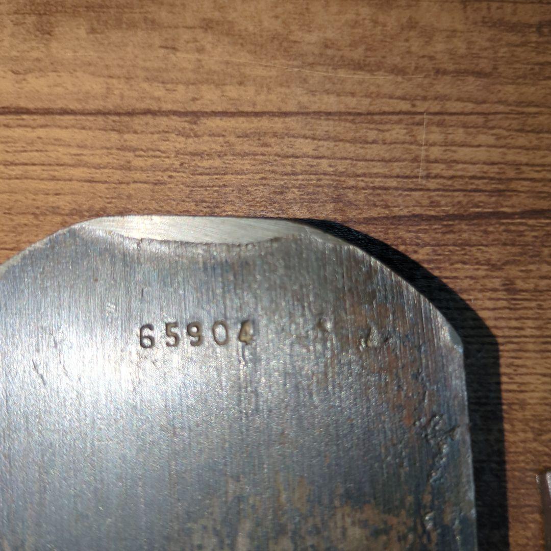 三代目千代鶴延国　寸八鉋