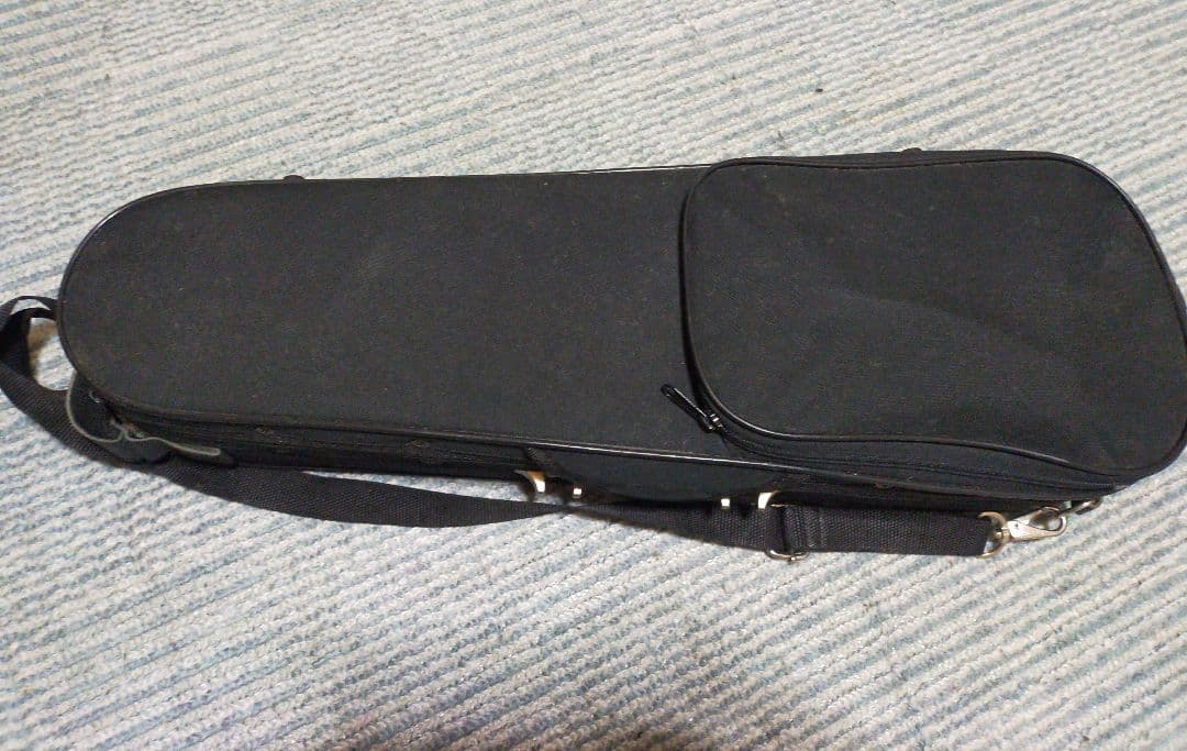 【値下交渉可】バイオリン　初級　8分の1サイズ　 幼児向　ケース　弓　肩当付き