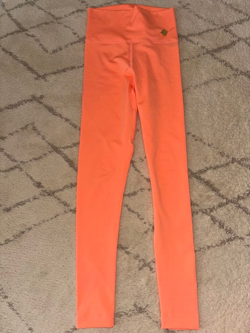 soleatta orange activewear set sサイズ