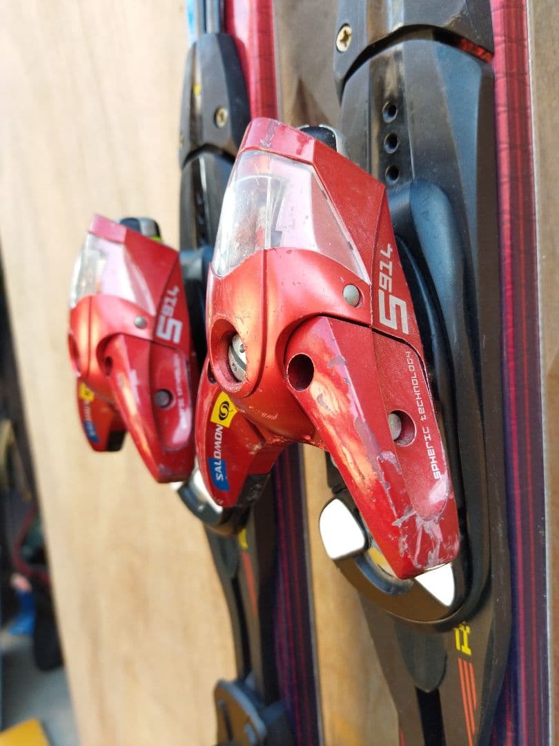 サロモン　SALOMON　EQUIPE 3V スキー板 レッド/イエロー