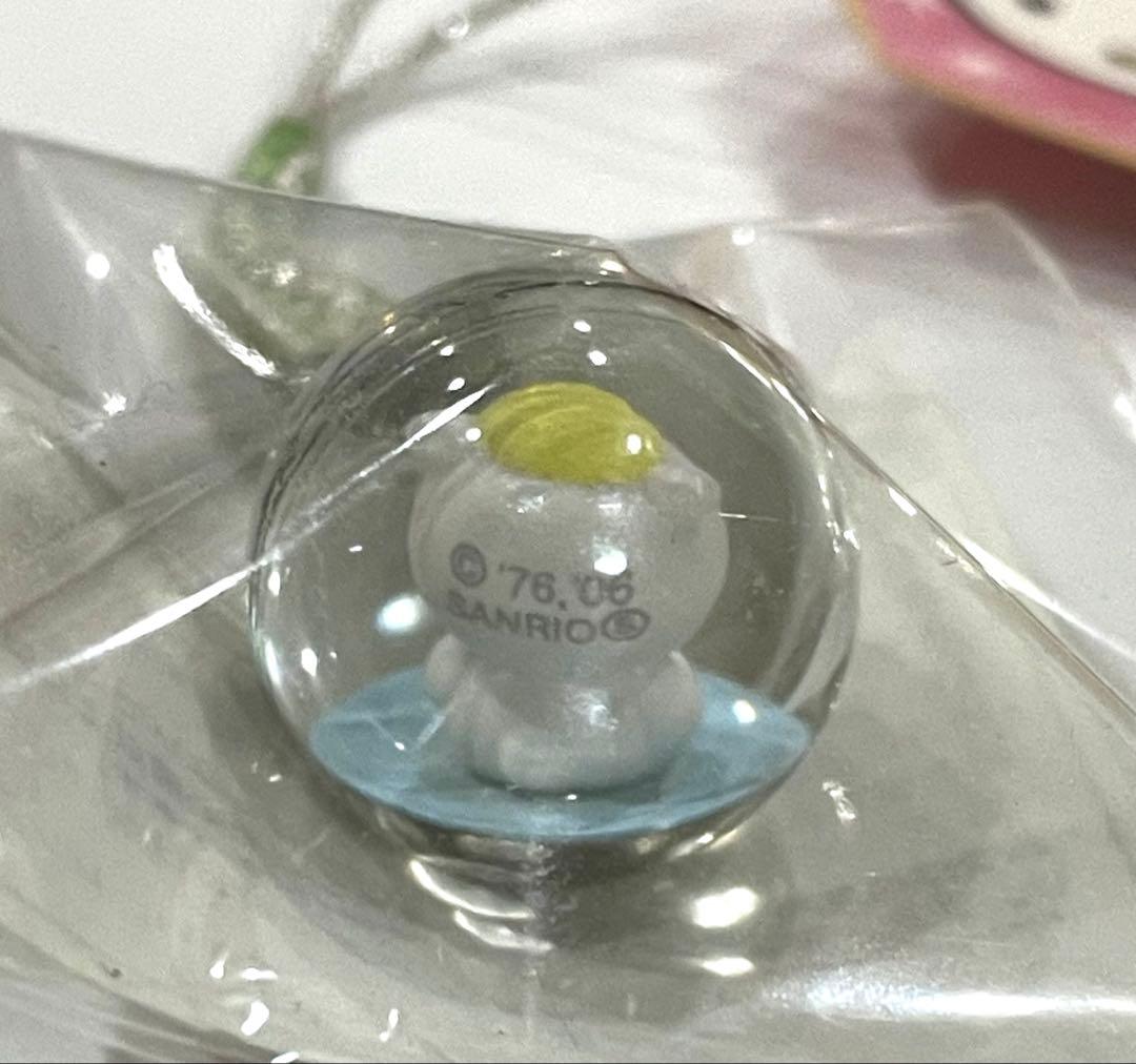 合*3様 ハローキティ 根付 ストラップ　【希少】 十二支　　未　水入り丸玉根付