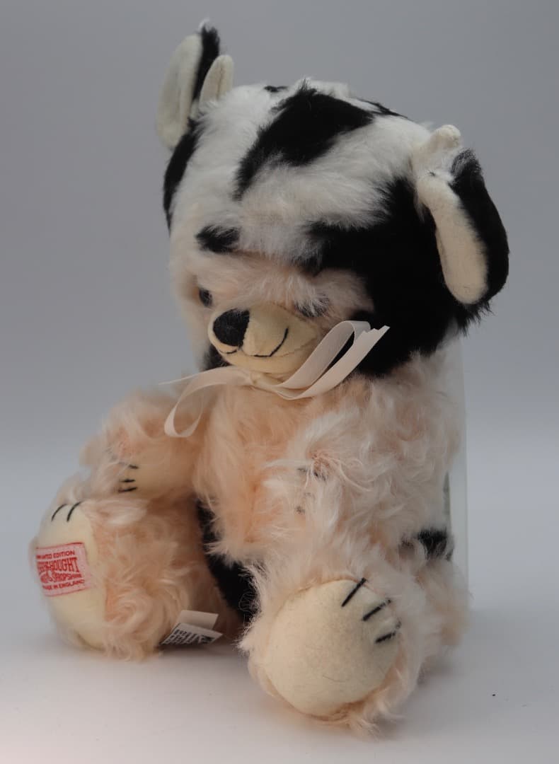 チーキー・カウ2009年度干支 牛耳の被り物 日本限定 MERRYTHOUGHT