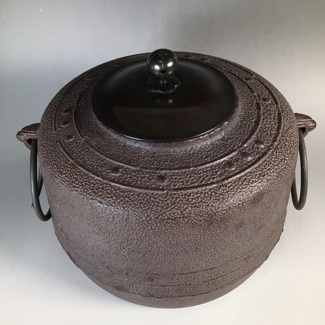 Ｎ９６２　茶釜　『人間国宝　高橋敬典造』『万代屋釜』　共箱　茶道具