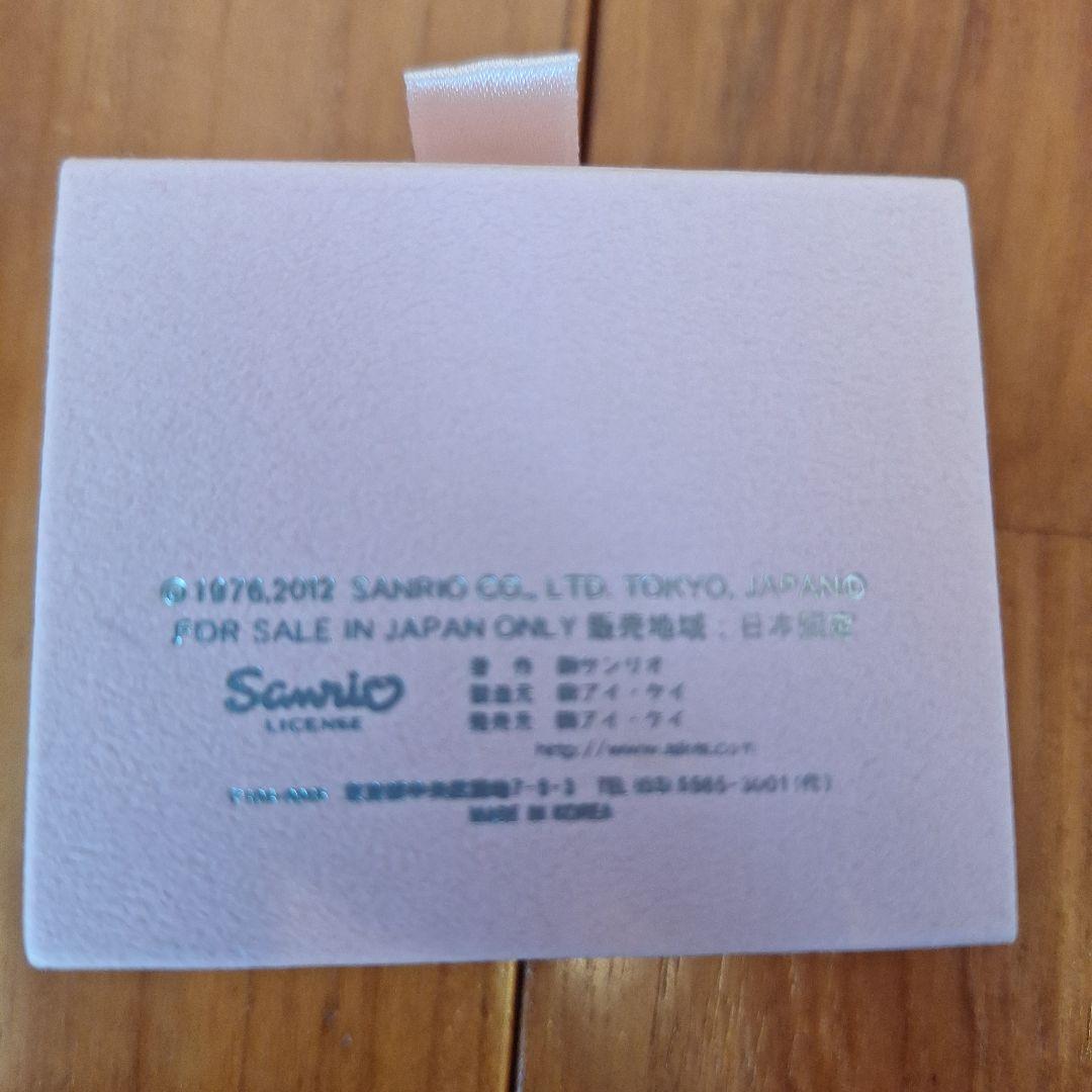 ハローキティ ピアス オリジナルボックス付き　日本限定