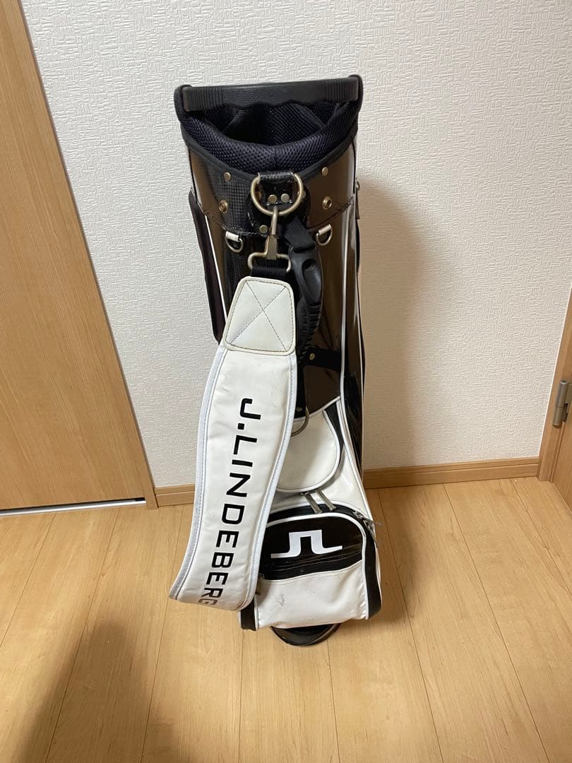 J.LINDEBERG キャディバッグ 白/黒　スタンドバッグ　フード無し