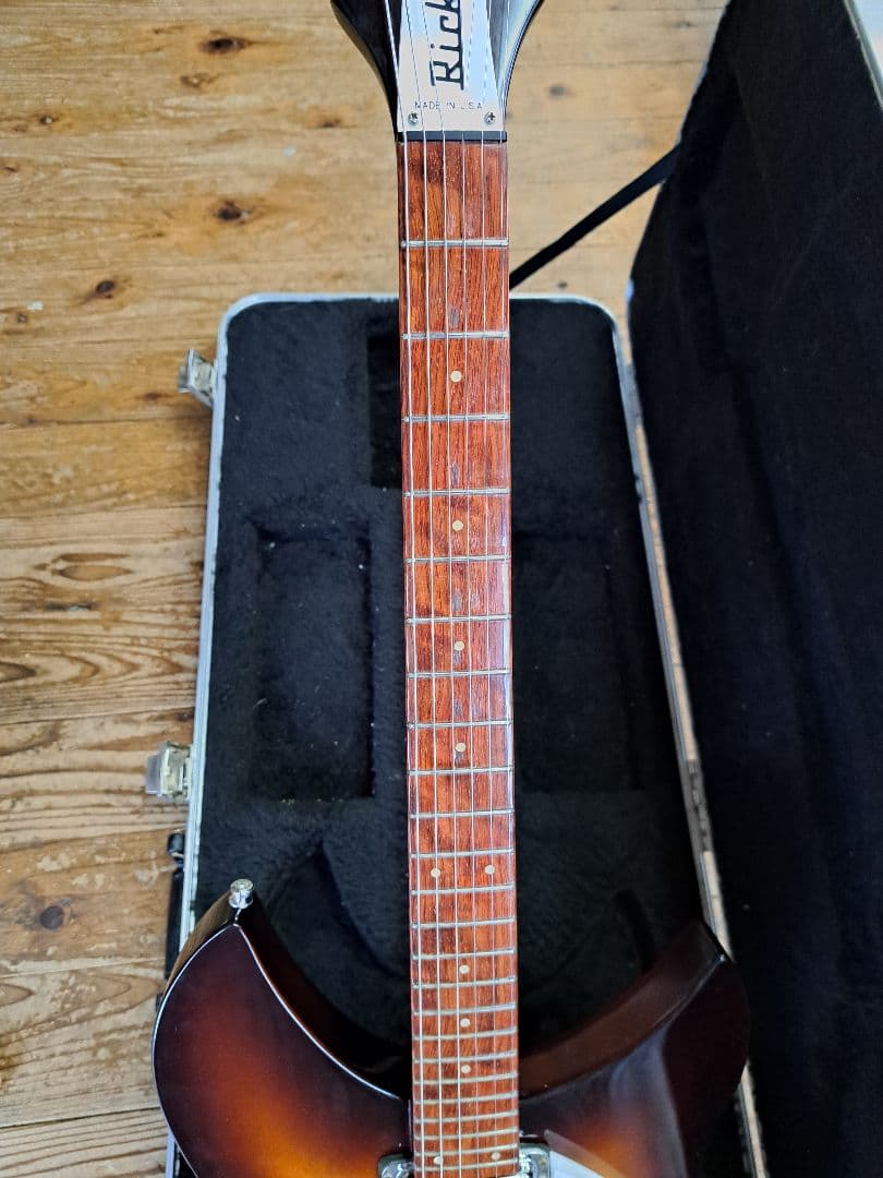 Rickenbacker 330 レアカラーモンテズマブラウン 2005年製