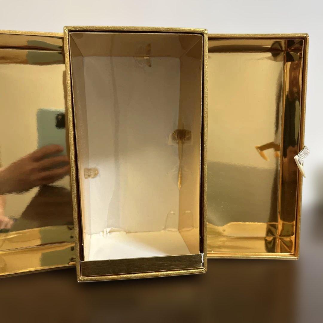 響30年　観音開き　空箱