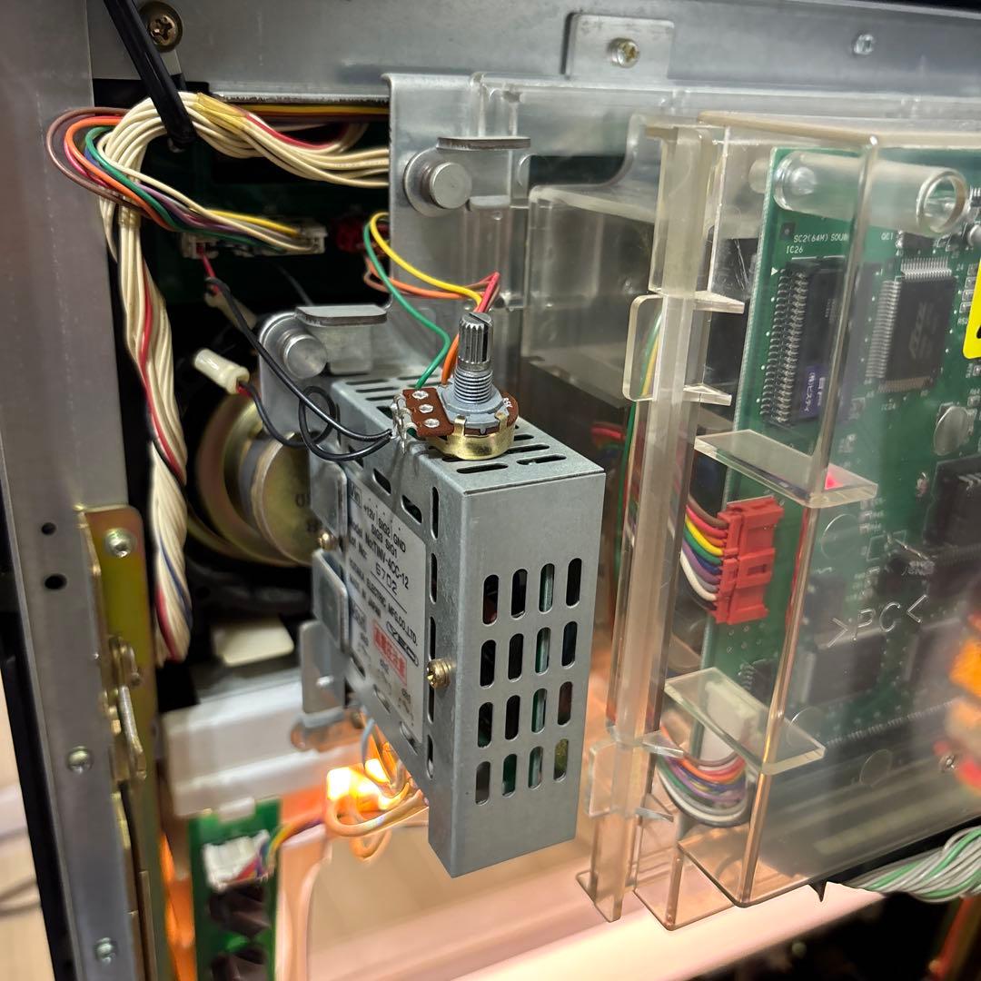 スロット実機　4号機　トゥームレイダー　レアパネル　ララ