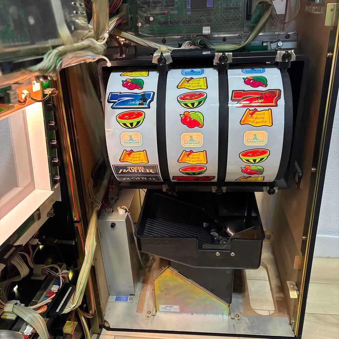 スロット実機　4号機　トゥームレイダー　レアパネル　ララ