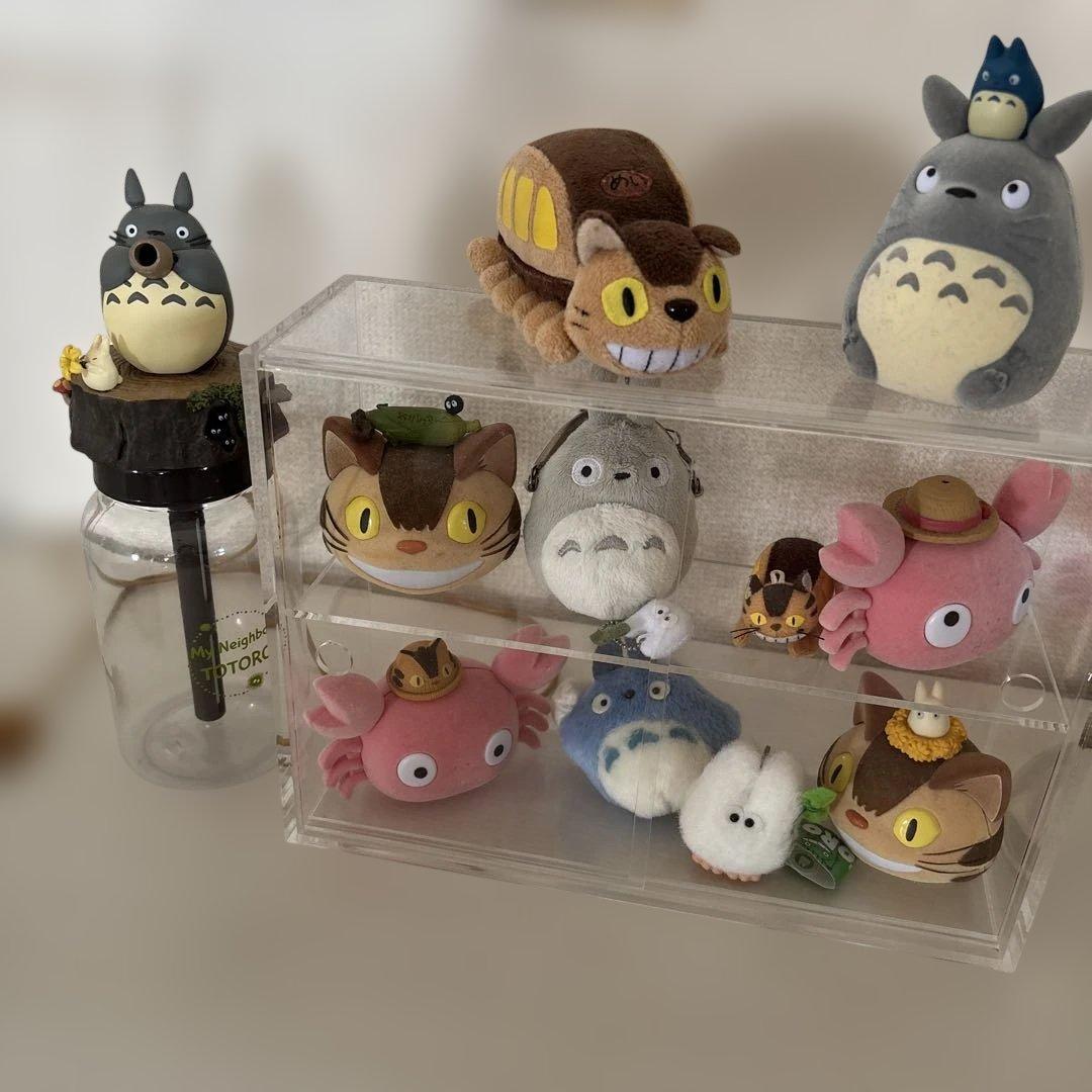 トトロフィギュアセットと卓上加湿器