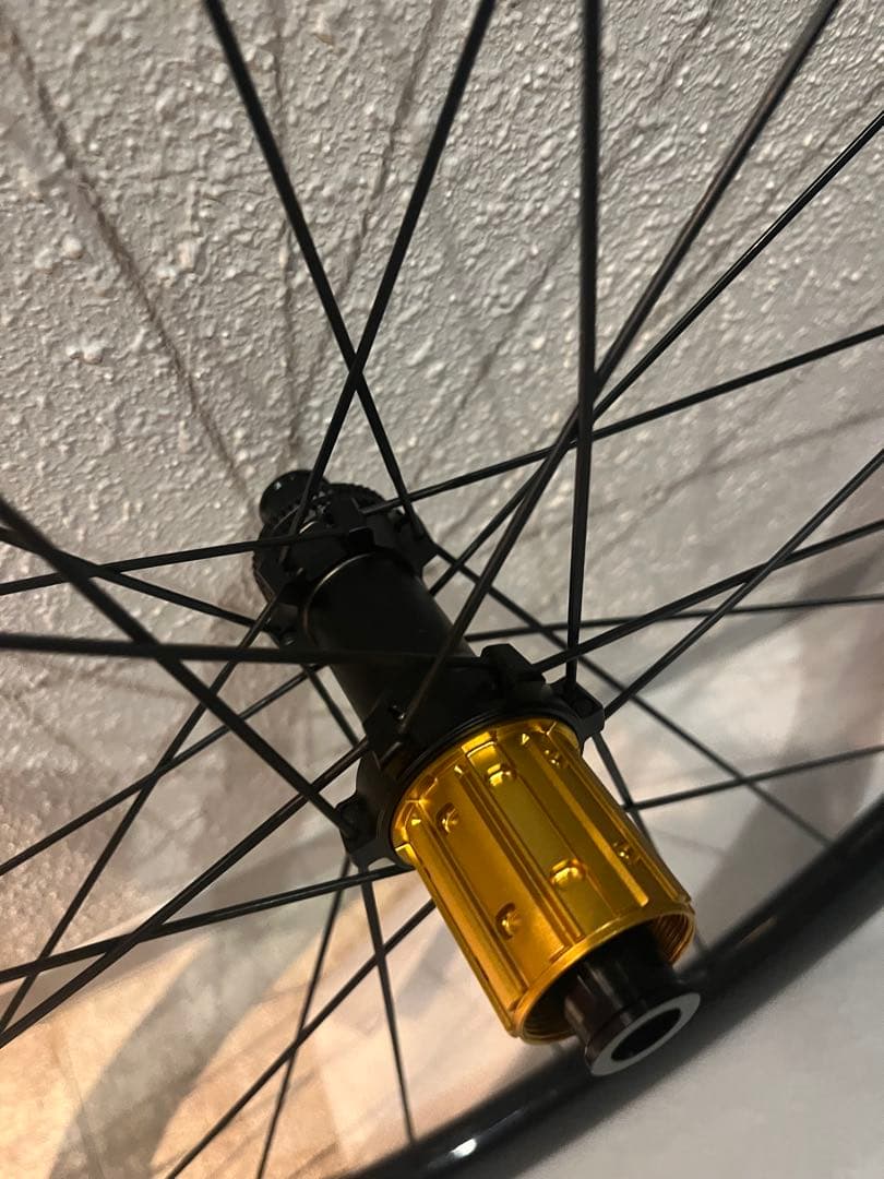 新品 送料無料 カーボンホイール 超軽量 高剛性 1359g