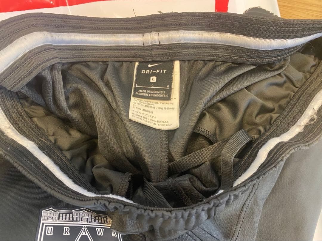 浦和レッズ　非売品　支給　実使用品　移動着　練習着