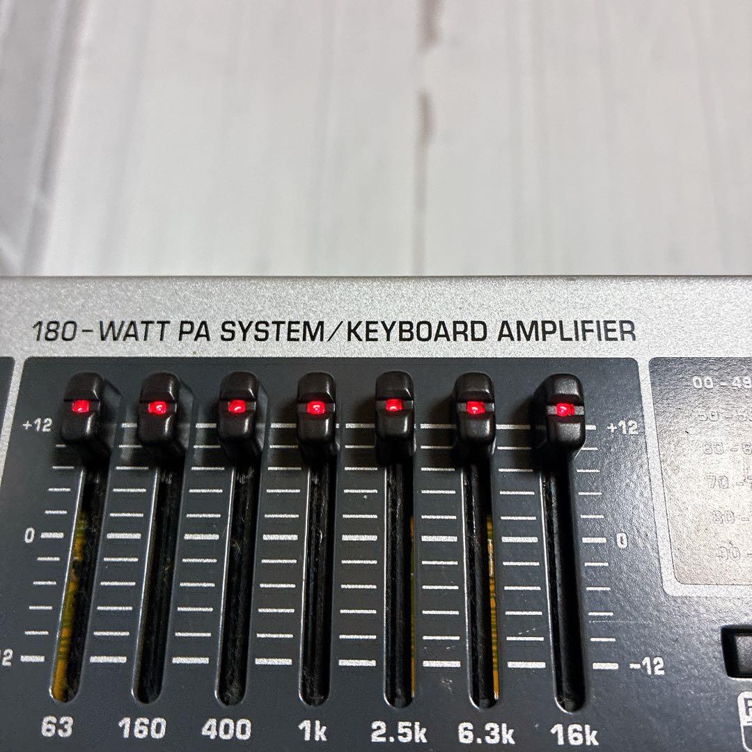 BEHRINGER ULTRATONE K1800FXキーボードアンプ 4ch