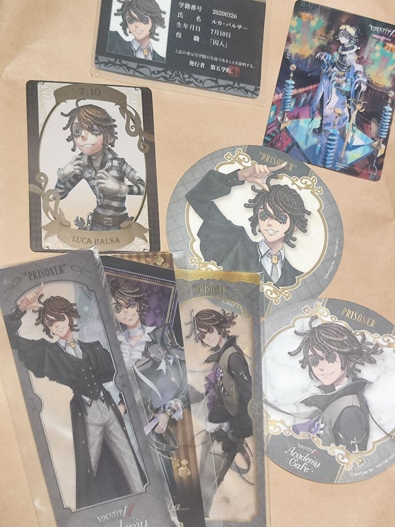 第五人格　囚人　缶バッジ　アクリルスタンド　アクリルキーホルダー