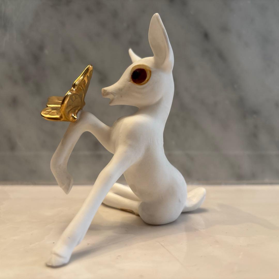 アメリカ70年代　生きているように美しい瞳と金彩の蝶々が素敵なバンビ陶器オブジェ