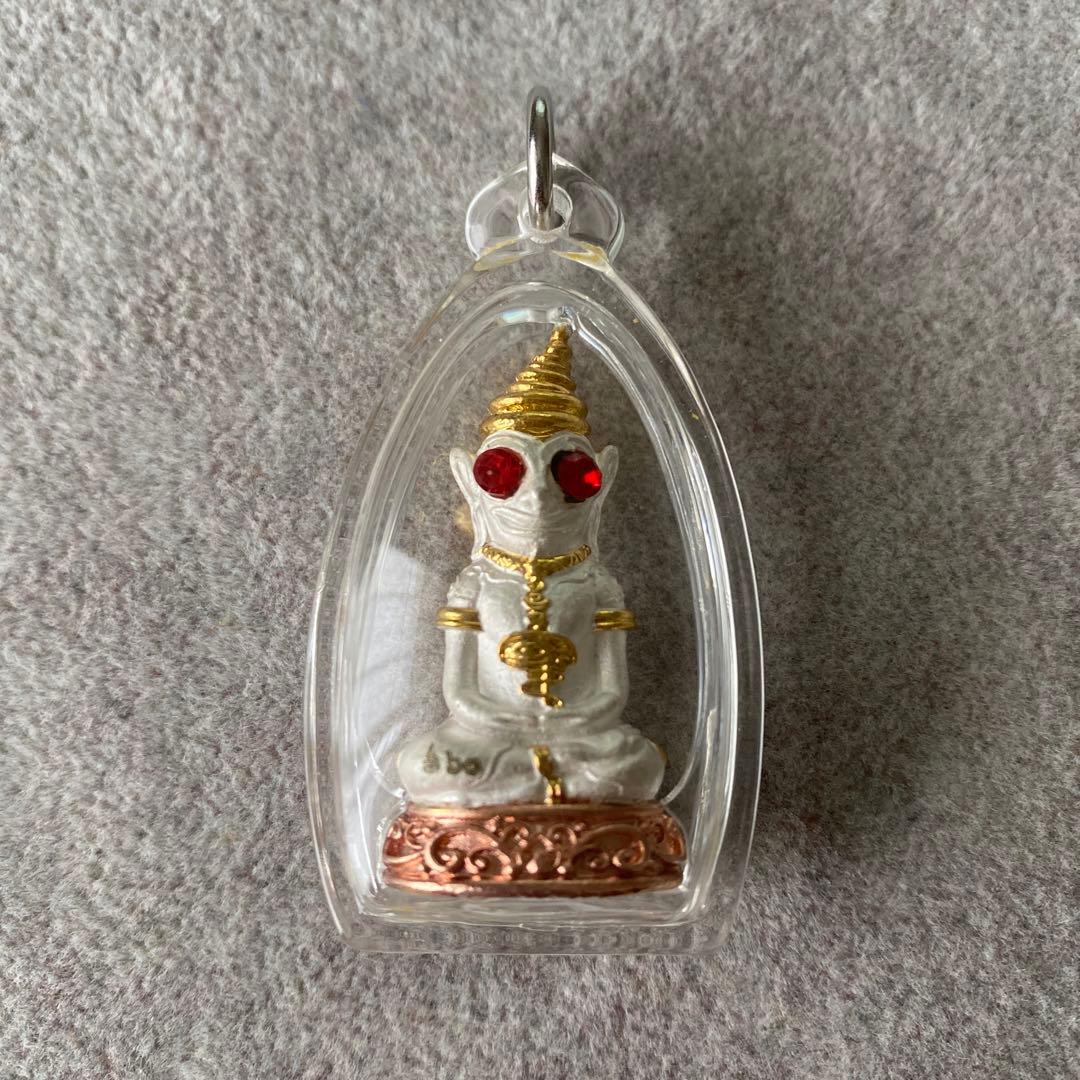 プラクルアン 精霊ンガン LPウィンユ師 超レア品 愛 成功 ビジネス運 御守り