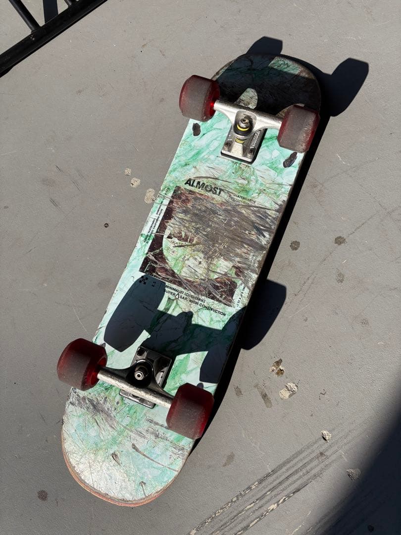 クルーザー　スケボー　almost Thunder