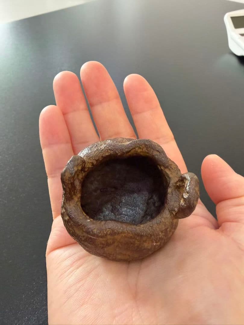 持ち手付き陶器壺 手のひらサイズ