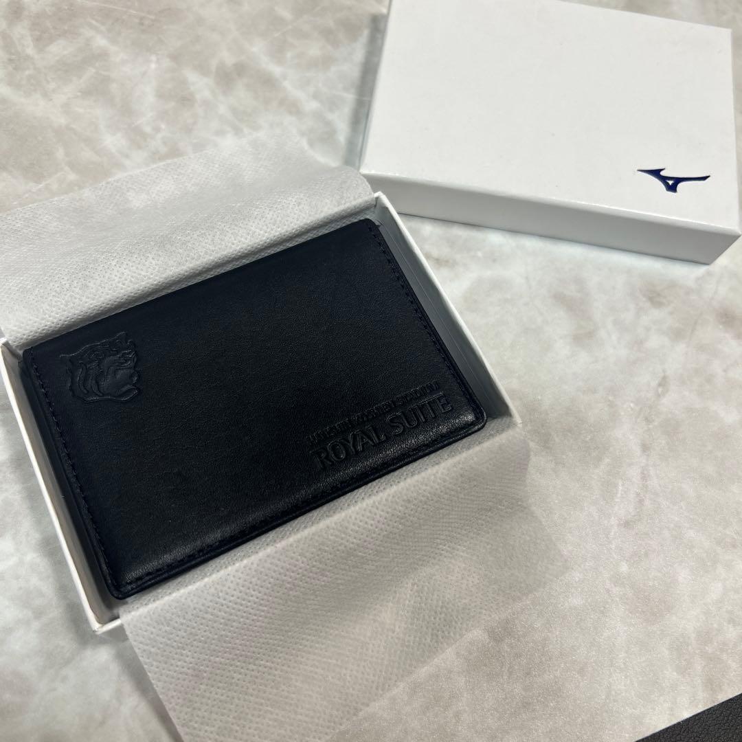 名刺入れ　阪神タイガース　ロイヤルスイート限定　クラブ革