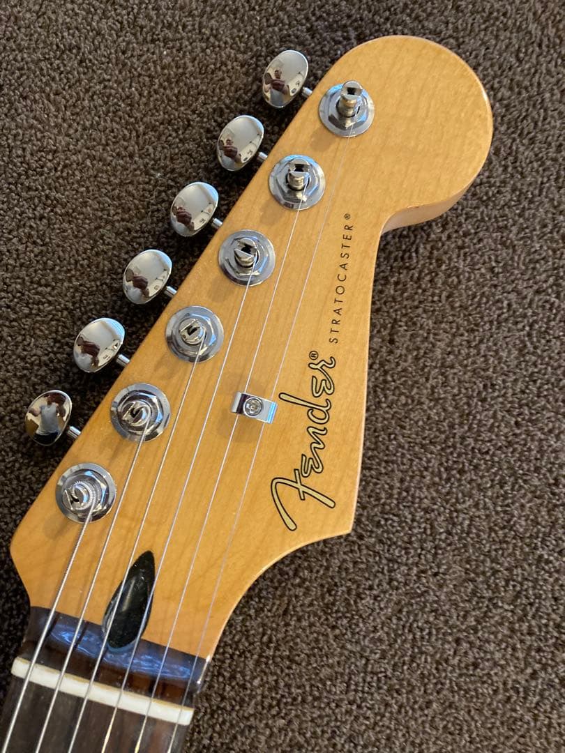 ギター 70th Anniversary Player Stratocaster