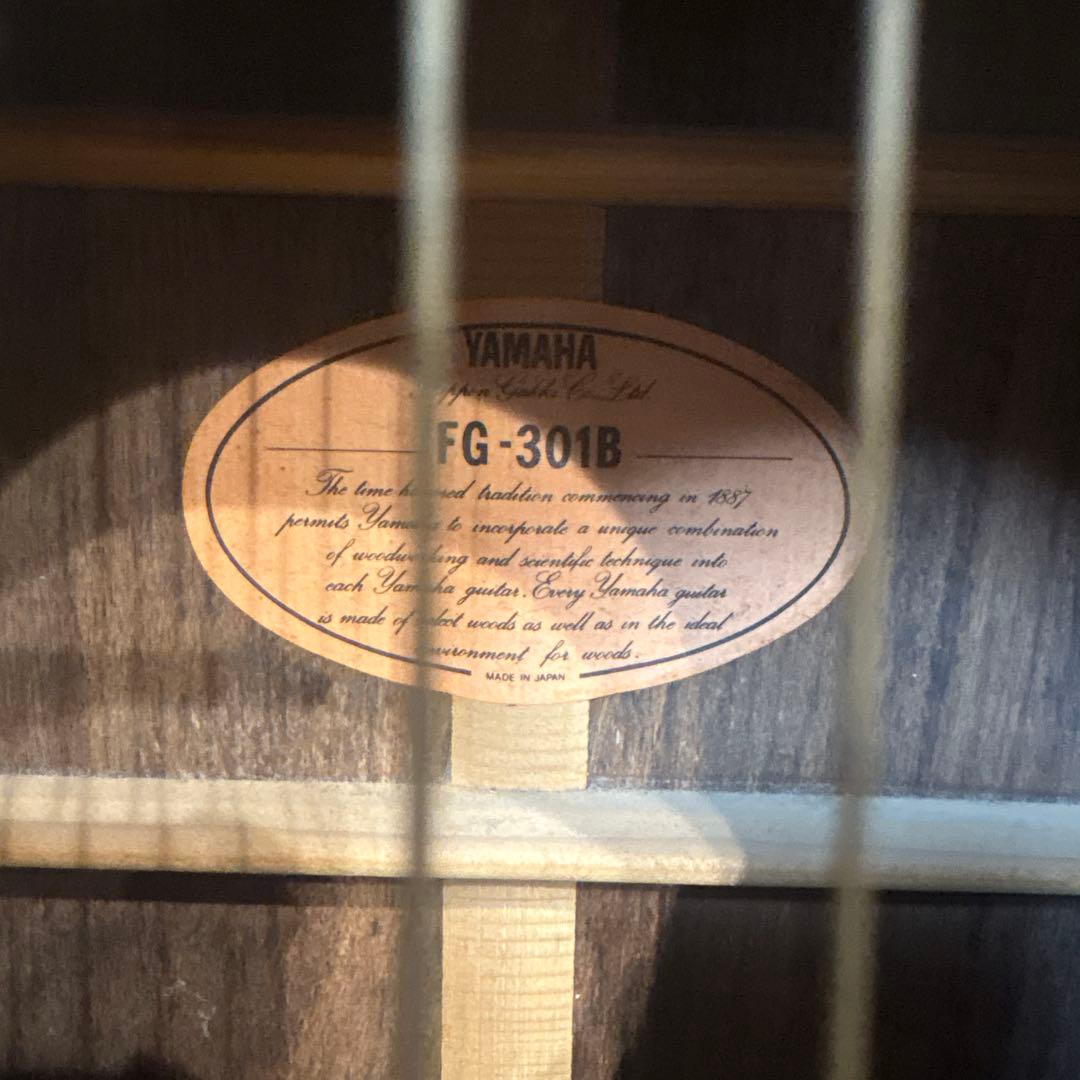 YAMAHA FG-301Bギター