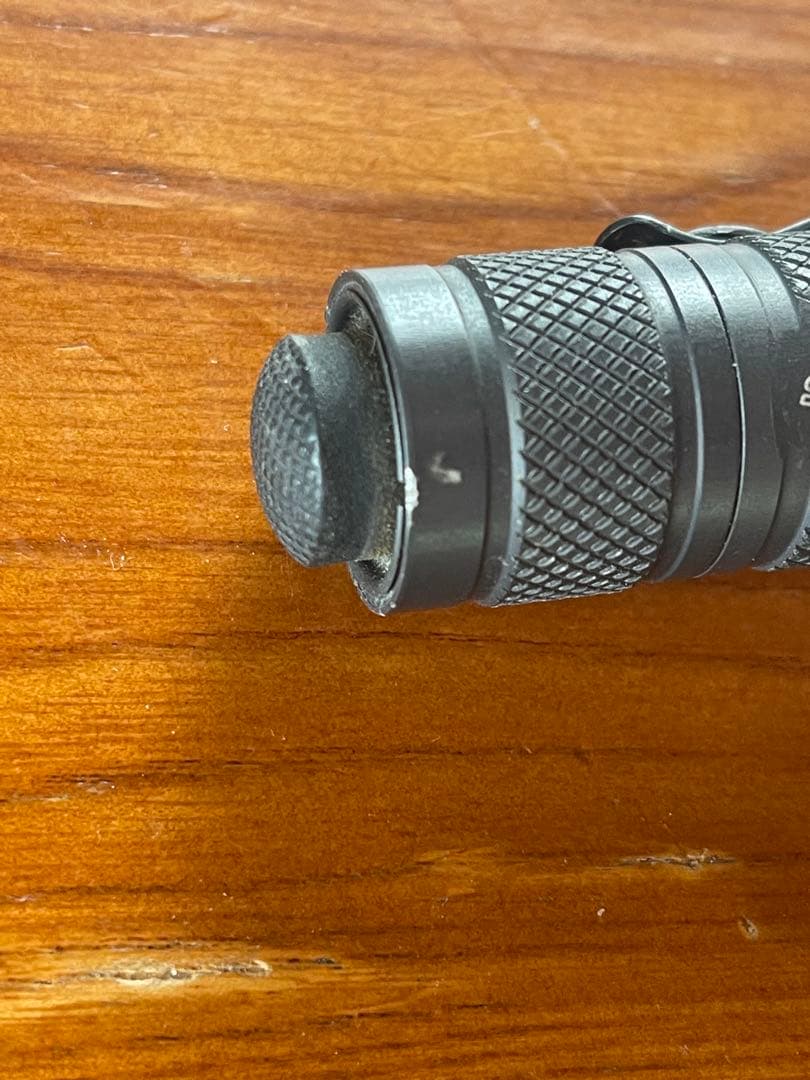 SUREFIRE アウトドアーズマン、中古