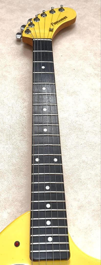 【超美品】ZO-3 イエロー アンプ内蔵ミニギター 専用イエローケース付