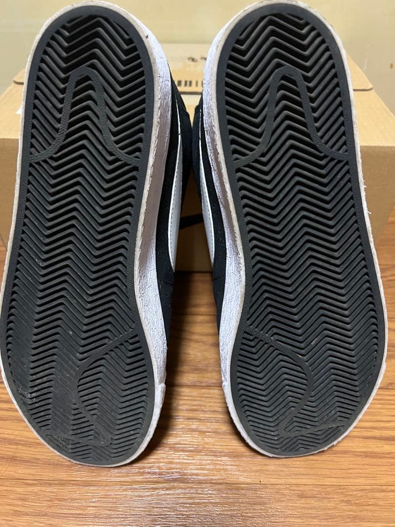 NIKE SB BLAZER ZOOM MID26.5 黒白864349-002