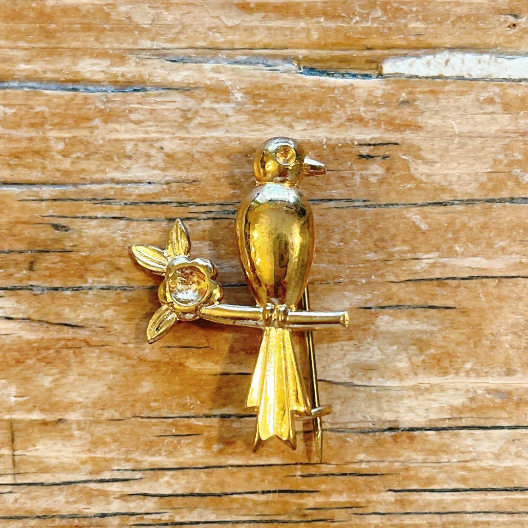 小さな鳥とワンコのブローチのセット