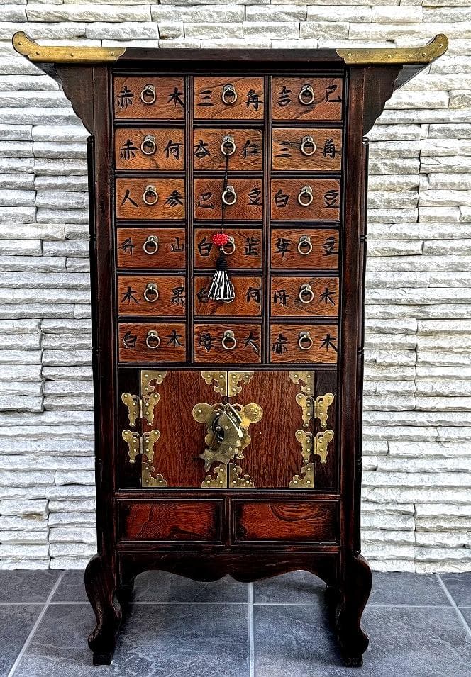 売約済み　李朝　薬箪笥　時代箪笥　引き出し１８杯