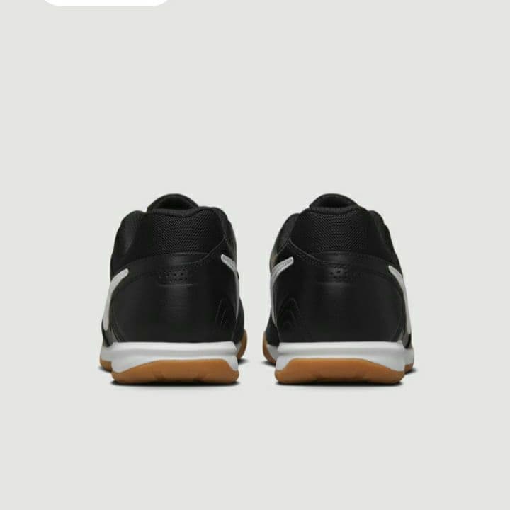 新品・未使用 NIKE GATO 25.0cm