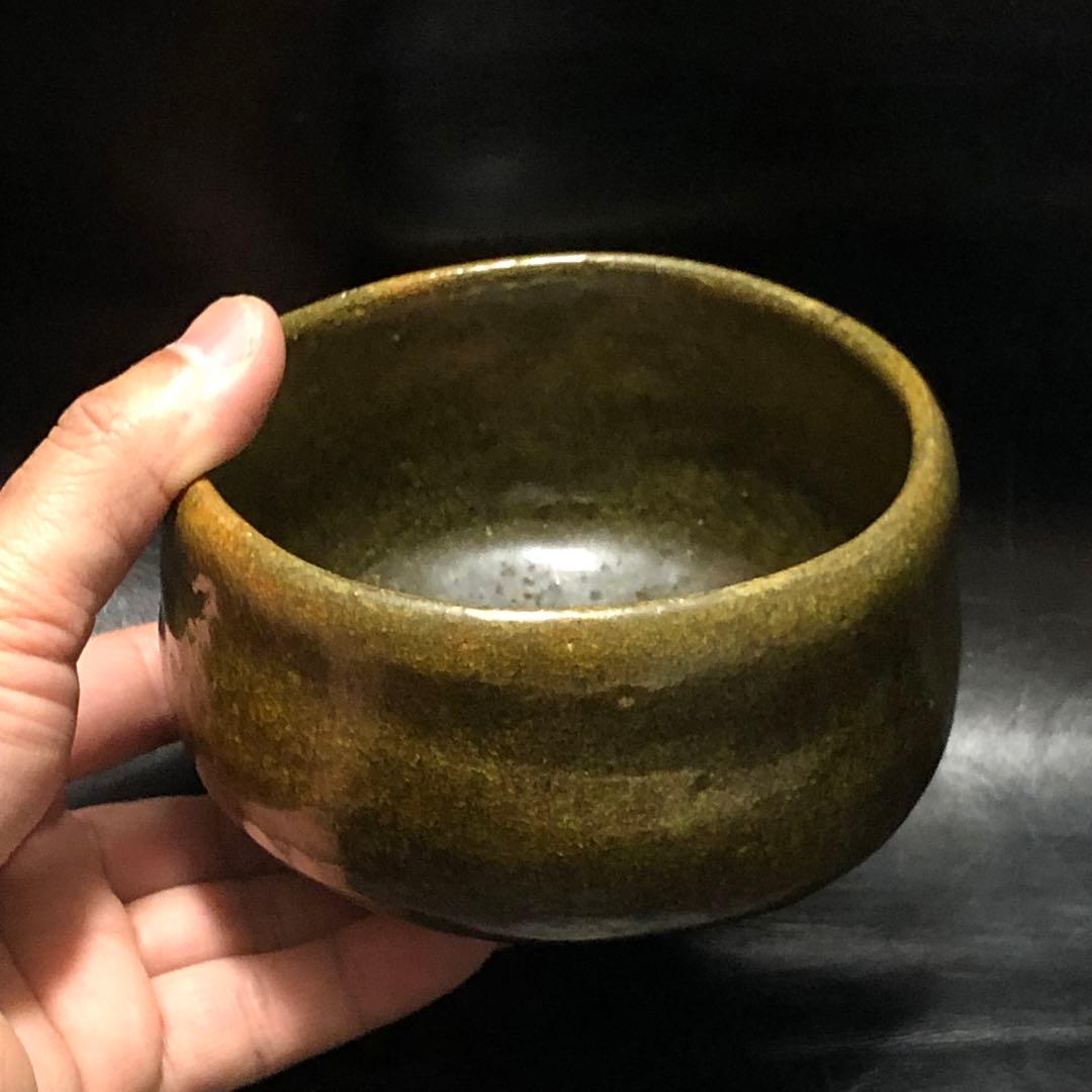 究極の古美術◆蔵から2色の飴色の釉薬がかけられた美しい抹茶茶碗が出てきた。茶道具