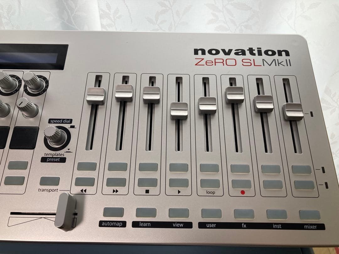 Novation ZeRO SL MkII／MIDIコントローラー