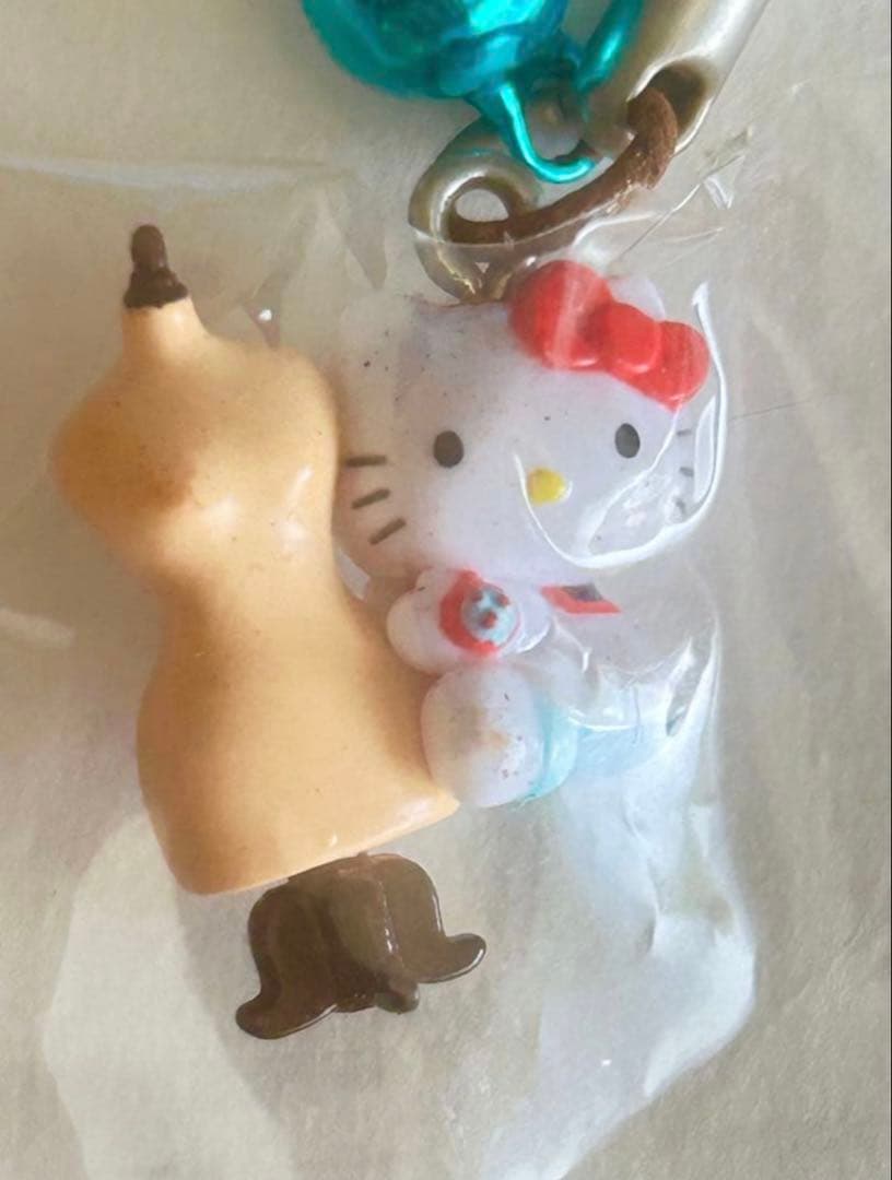 【超レア】ハローキティ サンリオ 2009年 お仕事シリーズ アパレル 根付け