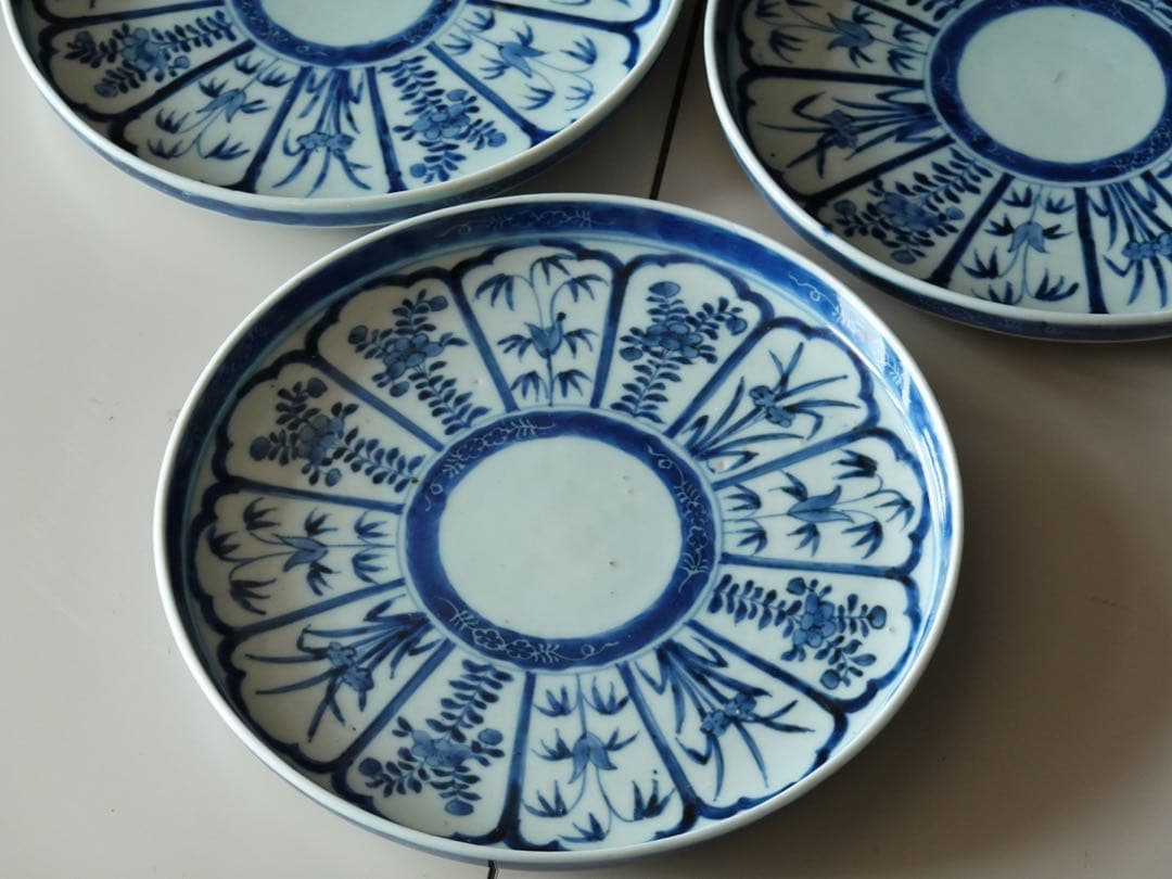 江戸時代　中期　古伊万里　染付　墨弾き　草花文　皿　6客　リム皿　七寸皿　中皿