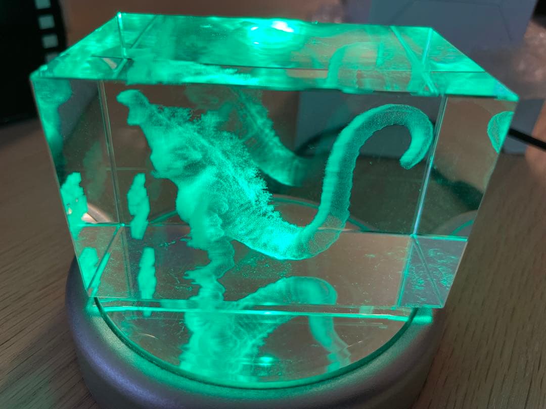 GODZILLA ゴジラ　ユニバーサルスタジオ限定　ディスプレイ照明　クリスタル