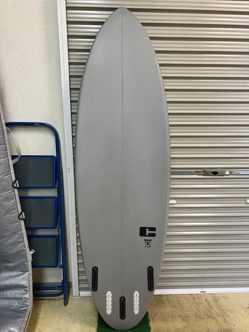 ローカルサーフボード 5'9\" 5プラグ