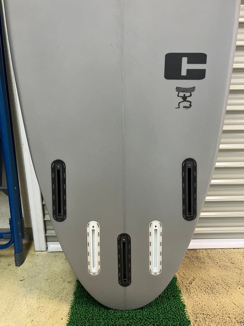 ローカルサーフボード 5'9\" 5プラグ