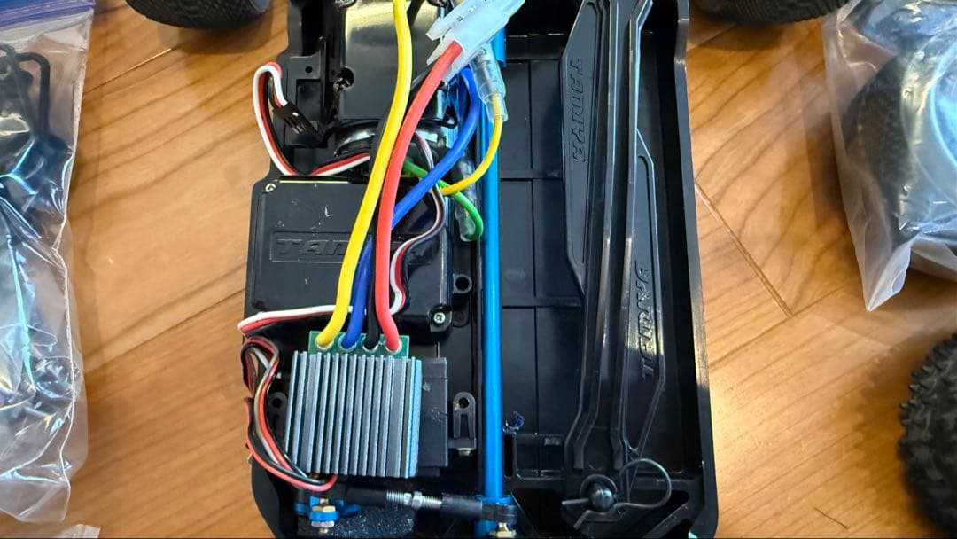 タミヤTT02B ネオスコーチャー　スライドエッジⅡボディー付き　最終値下げ