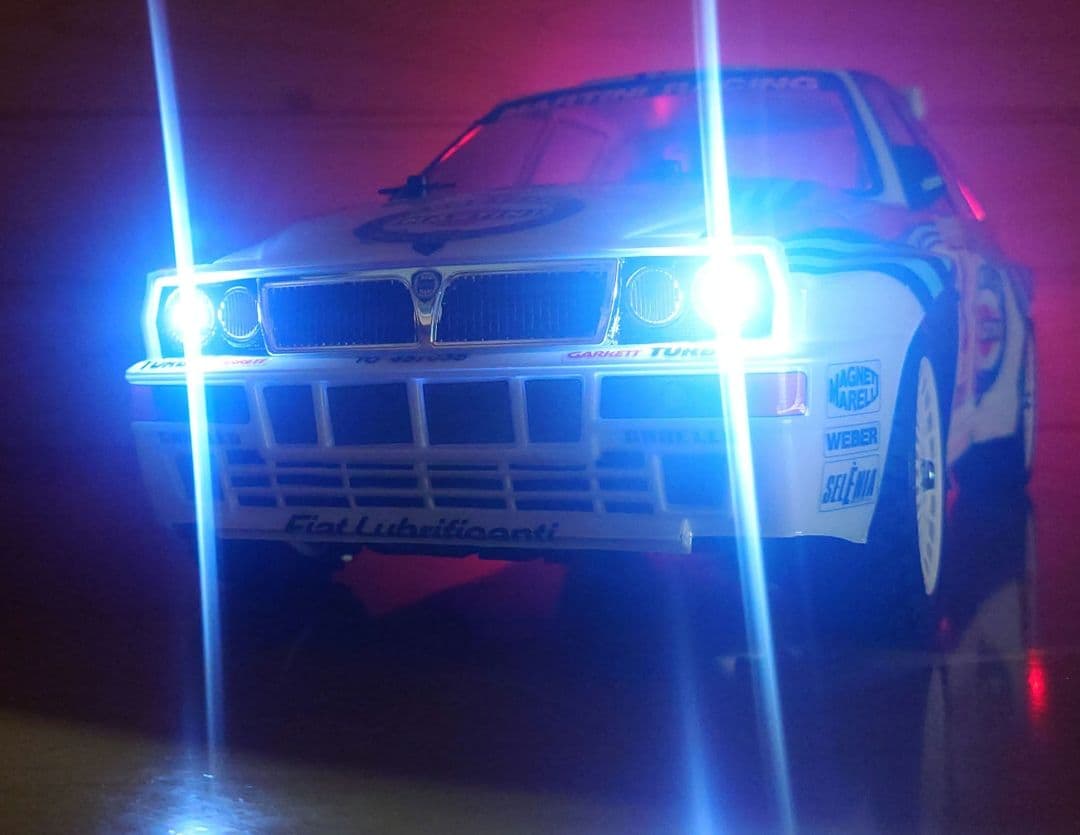 田宮RCランチアデルタインテグラーレLEDライト付＆プロポバッテリ…完成品セット