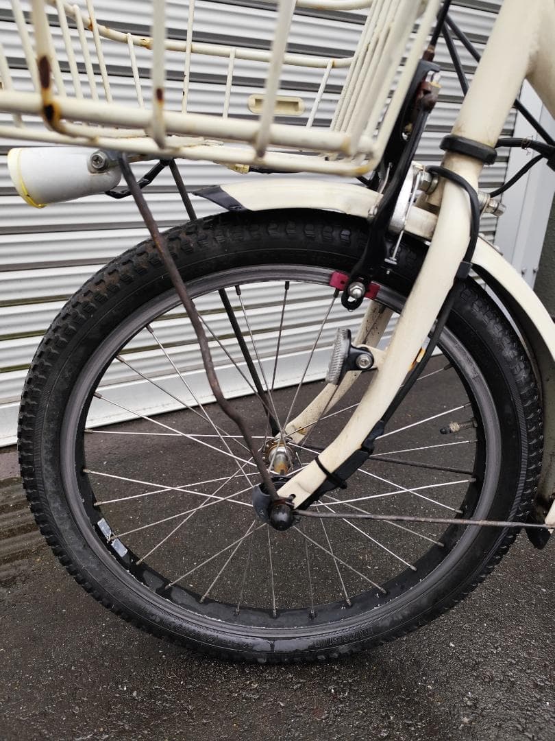 ブリヂストン　ビッケ2　8.7Ahバッテリー　2016年製　後ろタイヤ新品